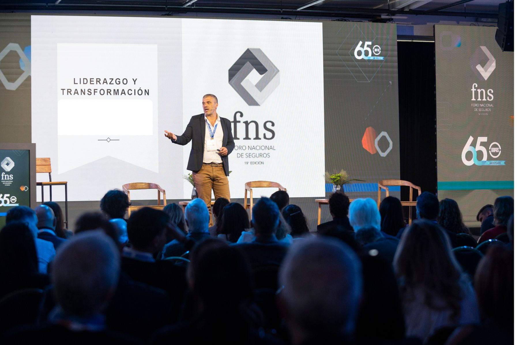 Conferencia de liderazgo y transformación