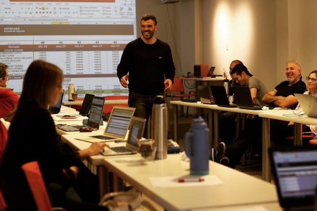 Encuentro de trabajo con un equipo